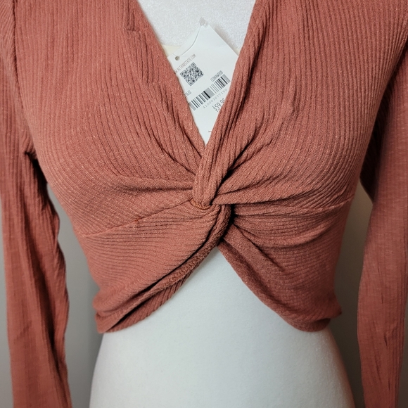 NWT cropped sweater/top - Altar'd State - size large - tan/coral - Picture 2 of 5